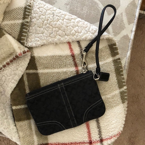 Wristlet - Picture 2 of 4